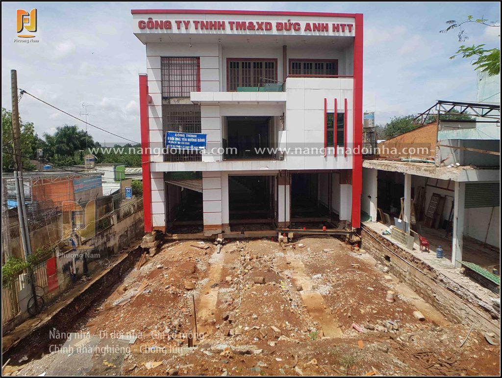 thần đèn cẩm lũy, văn cư, quốc khánh, nâng nhà, dời nhà, nhà nghiêng